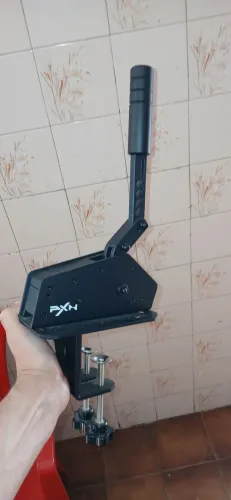 Freios de mão para simulador PXN HBS já com suporte para mesa incluso.