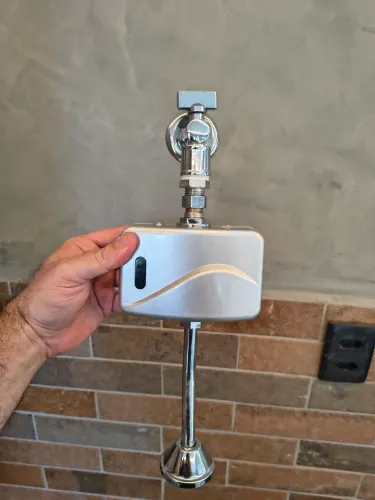 sensor de presença para mictório novo sem uso