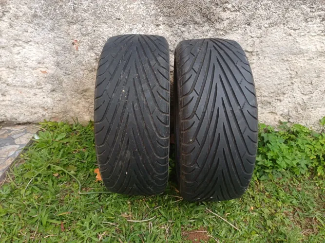 Par de Pneus 205/40 R17