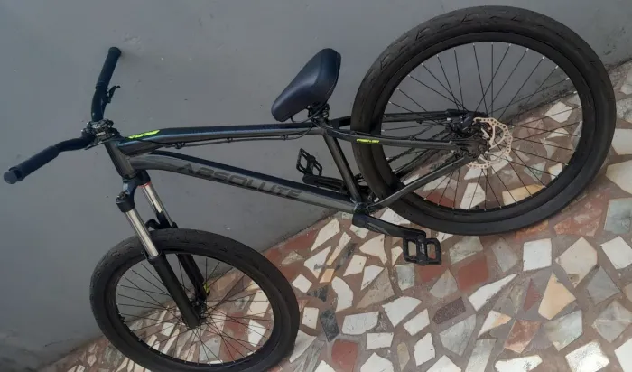 Vendo bike absolute brutus pro nova