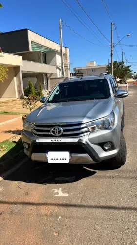 Toyota Hilux CD SRV 4X4 2.8 TDI Diesel Aut. 2016