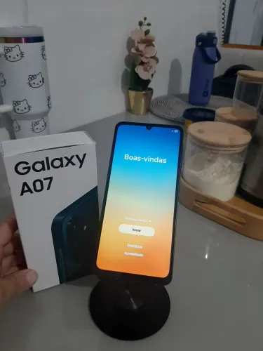 Vende-se celular  novo na caixa 