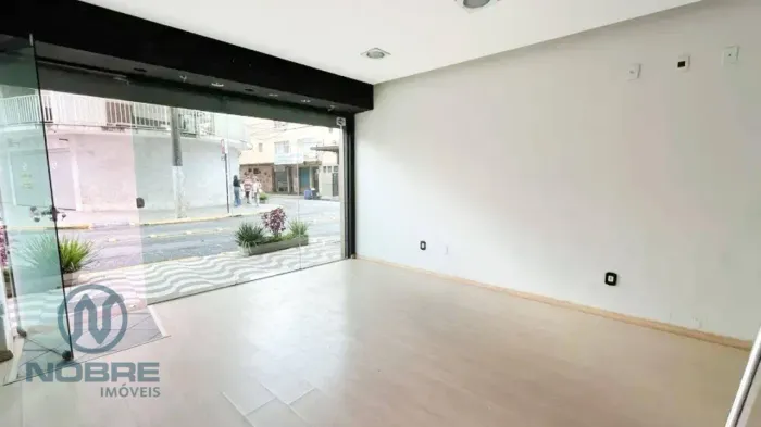 Loja para Locação no Shopping Várzea - Visibilidade e Localização Estratégica