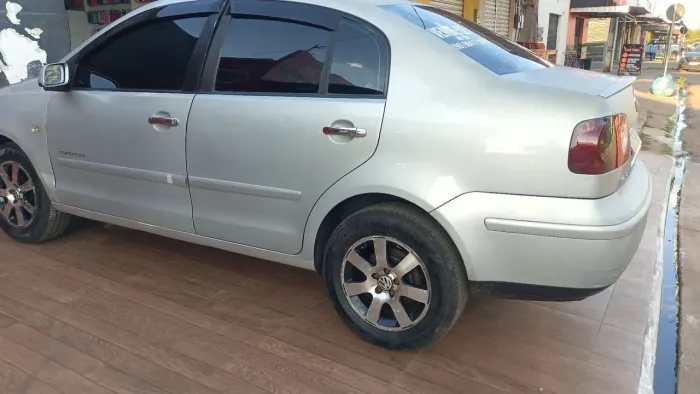 Volkswagen Polo Sed. Comfort. 1.6 MI Tot. Flex 8V 2008