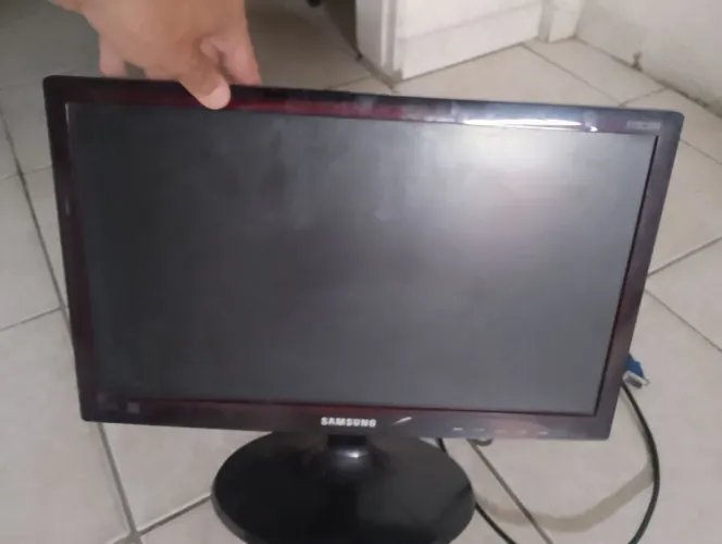 Monitor 19 polegadas 