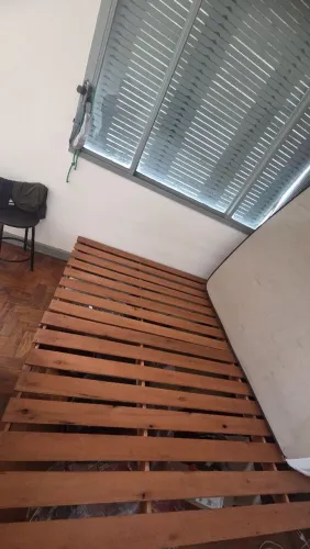 Base de cama de madeira + colchão king