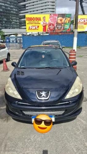 Peugeot 207 Sedan Passion XR 1.4 Flex 8V 4P 2012