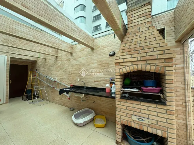 APARTAMENTO COBERTURA DUPLEX COM 4 QUARTOS SENDO 2 SUÍTES E 3 VAGAS NO CENTRO DE SBC