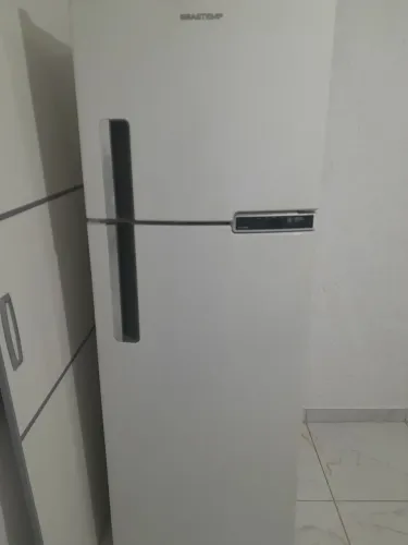 Geladeira Brastemp não cria gelo 375L perfeito estado