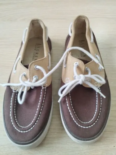 Tênis Ralph Lauren - modelo Breanna - estilo "boat shoe" - tamanho 34 - excelente estado 