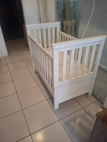Berço com o colchão