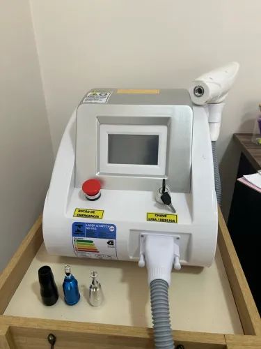 Laser ND YAG Q-SWITCH