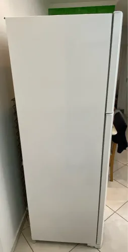 Vendo Geladeira Electrolux Frost Free 371L Função Drink Express Duplex