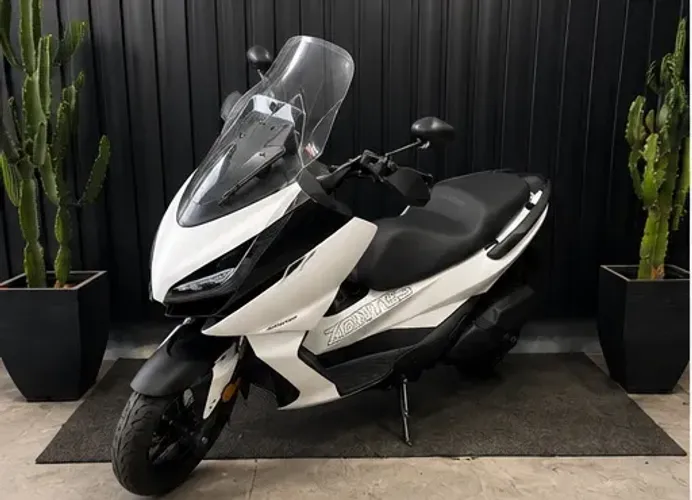 Zontes 350E 2026/2026 - Branca - Apenas 4.500 km