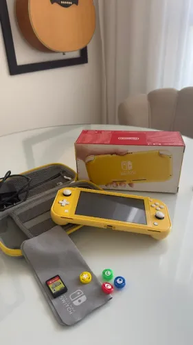 Nintendo Switch Lite Yellow - Amarelo
