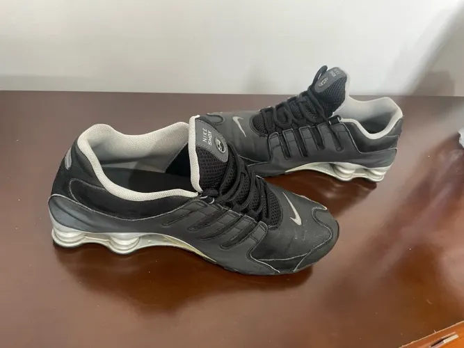 Tênis NIKE SHOX 43 (número Brasil) ORIGINAL comprado nos Estados Unidos