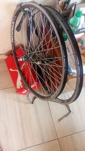 Roda de bicicleta aro 26 cubo de rolamento