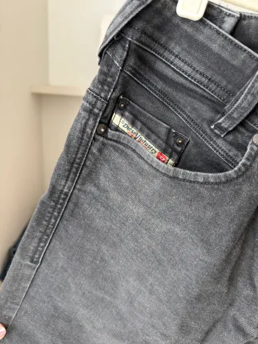 03 Calça Jeans DIESEL (original)