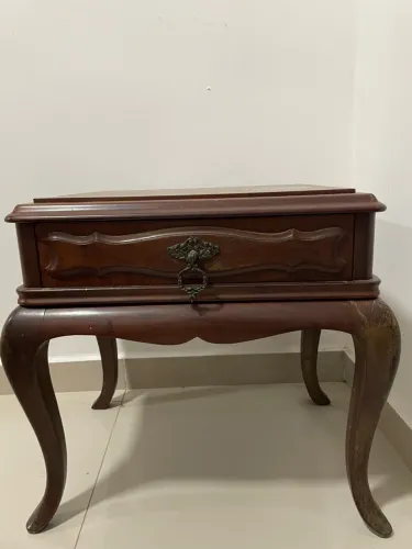 Par de mesa de Cabeceira em Madeira