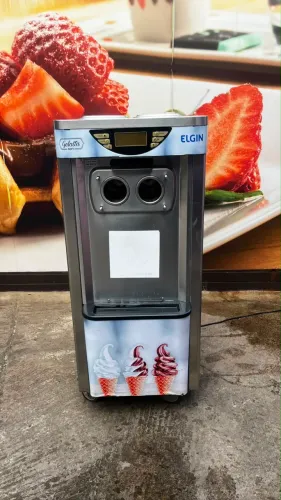 MÁQUINA DE SORVETE/AÇAÍ ELGIN