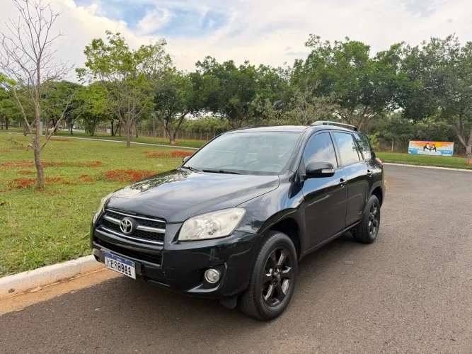 Toyota RAV4 2.4 4X2 16V 170cv Aut. 2011