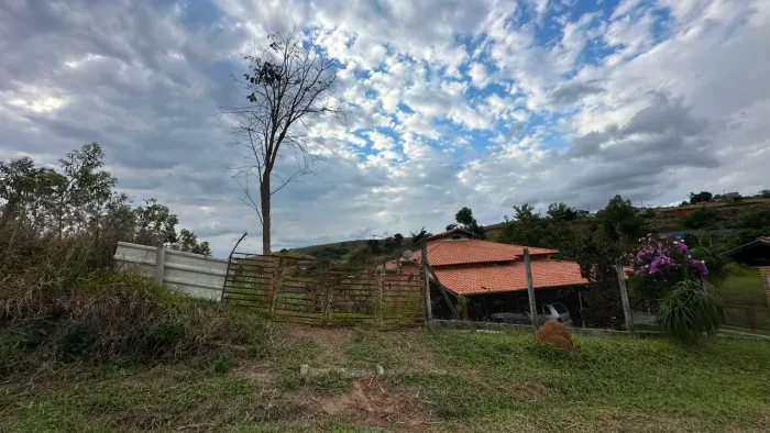 Oportunidade chácara no Barreiro a 4km da dutra