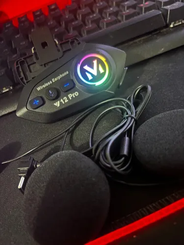 Intercomunicador V 12 Pro E te comunica um com outro