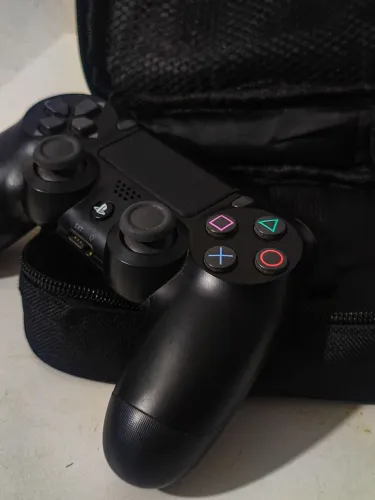CONTROLE PS4 ORIGINAL + Borracha analógico (reserva)