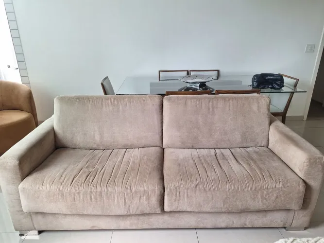 Sofá da Lider interiores, designer atemporal, estrutura e tecidos super duráveis! 