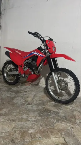 CRF 250F 2024 IMPECÁVEL