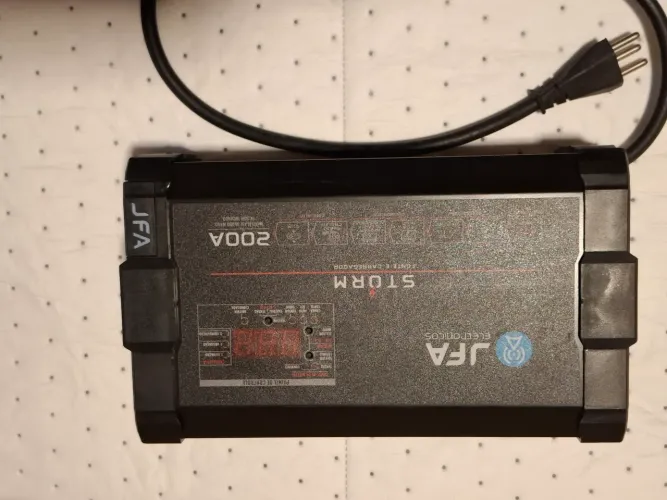 Fonte automotiva 200 amp jfa