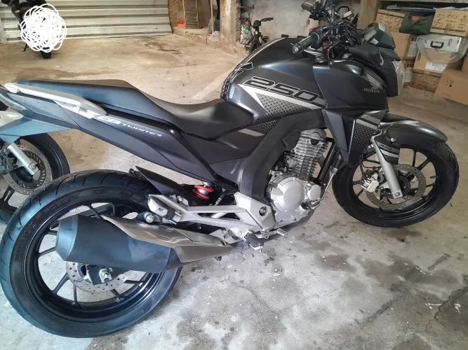 Cb250f twister 2022