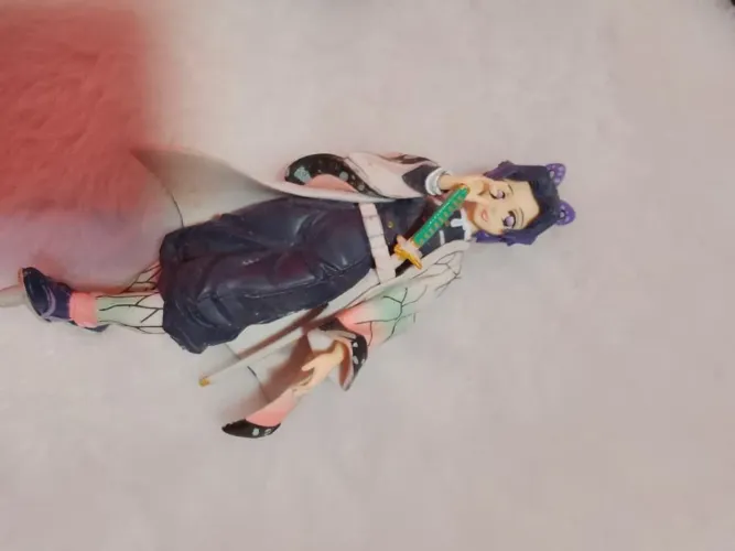 Action figure shinobu demon slayer