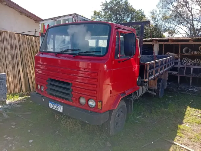 Caminhão puma 1982