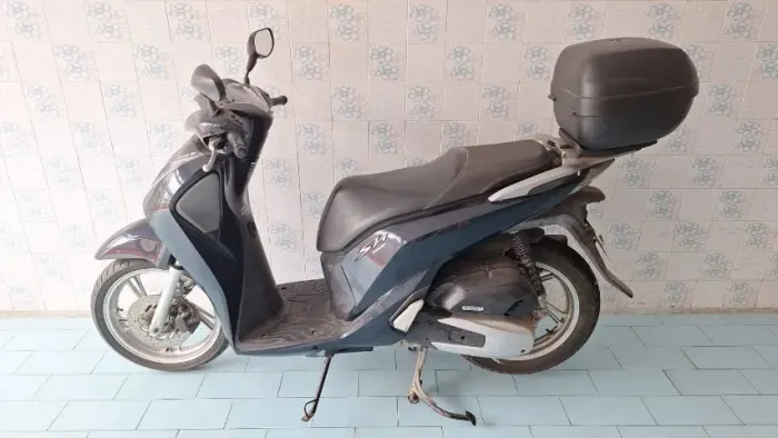 VENDO MOTO HONDA   *  