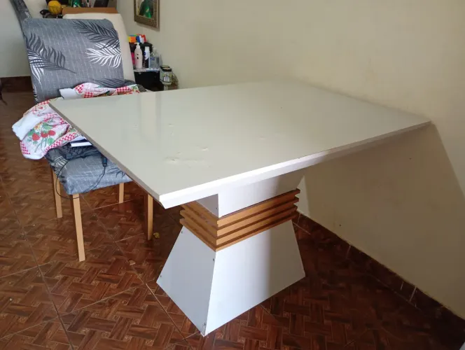 Mesa 4 cadeiras
