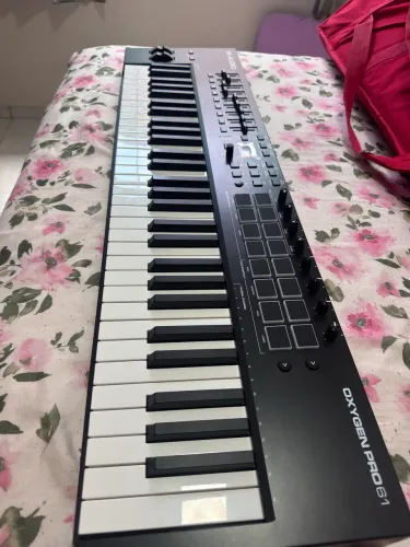 Teclado Controlador M-AUDIO Oxygen pro 61