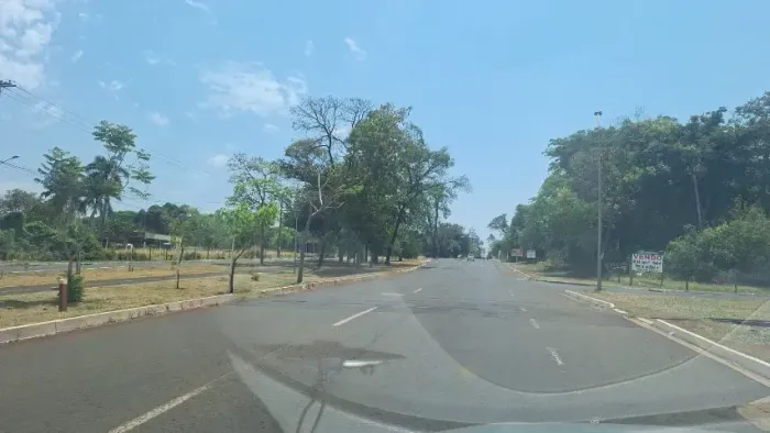 Alugo Av RITA VIERA total ou parcial - 2.250 m² p/ DIVERSAS ATIVIDADES barato