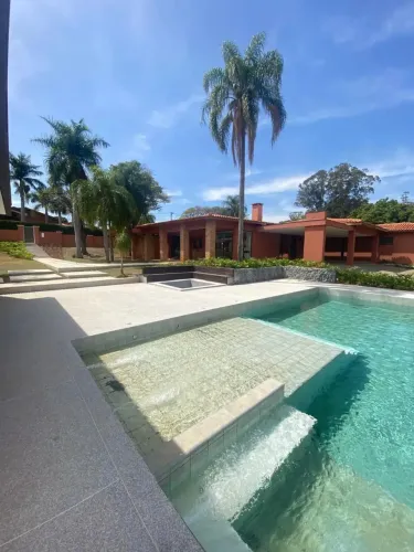 Oportunidade 100 % permuta Casa térrea 650 m² área útil - Chácara Santa Maria - Votorantim