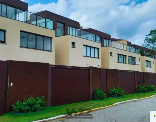 Casa em Condomínio à Venda - Juquehy, São Sebastião - 163m2 - 4 Quartos 600METROS DA PRAIA