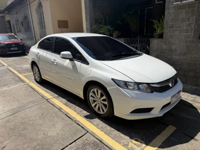 Honda Civic Sedan LXS 1.8/1.8 Flex 16V Aut. 4P 2014