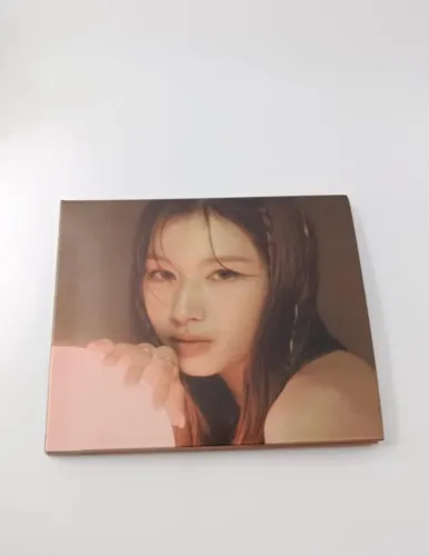 CD Álbum TWICE - With You-th Sana Version sem photocard Digipack