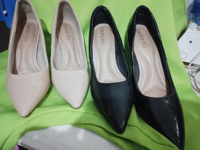 2 pares de sapatos  scarpan beira rio