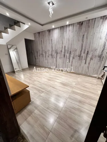 Casa com 2 quartos à venda no Bairro Jardim Petropólis em Cotia com 205m² e 2 vagas de car