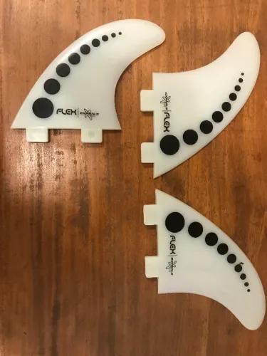 Conjunto de quilhas para prancha