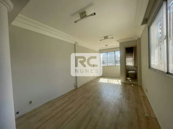 Sala comercial 30 M²: Localização na Rua Uruguai, Sion.