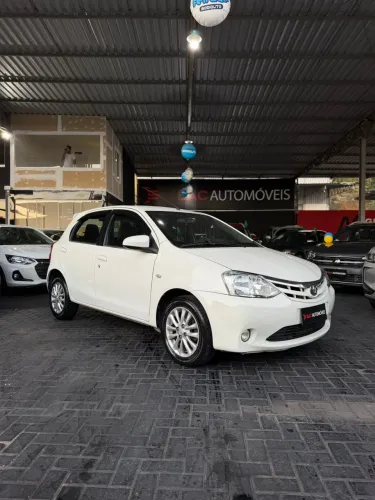 Toyota Etios XLS 1.5 Flex 16V 5P Mec. 2014