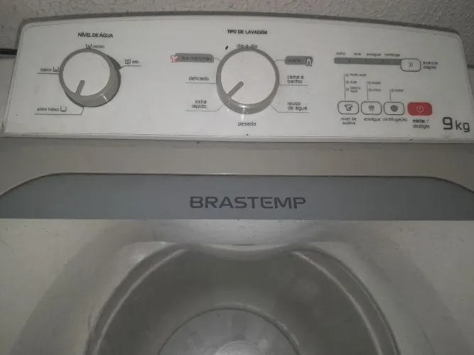 Máquina de lavar roupas Brastemp