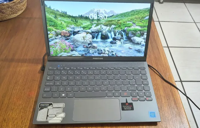 Notebook Positivo Slim