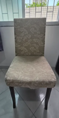 CADEIRA ESTOFADA